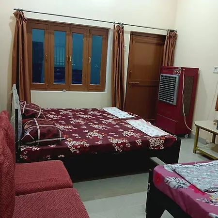 Hare Krishna Homestay Ayodhya Exterior photo