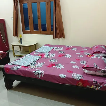 Hare Krishna Homestay Ayodhya Exterior photo